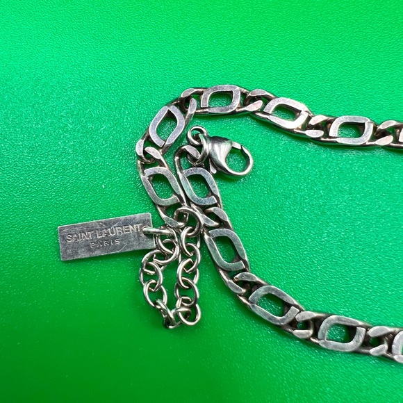 Saint Laurent - Picture 2 of 10